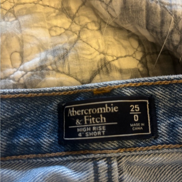 Abercrombie & Fitch Blue Jean Shorts Distressed High-Waisted - Picture 3 of 3